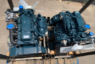 Kubota D1703 engine